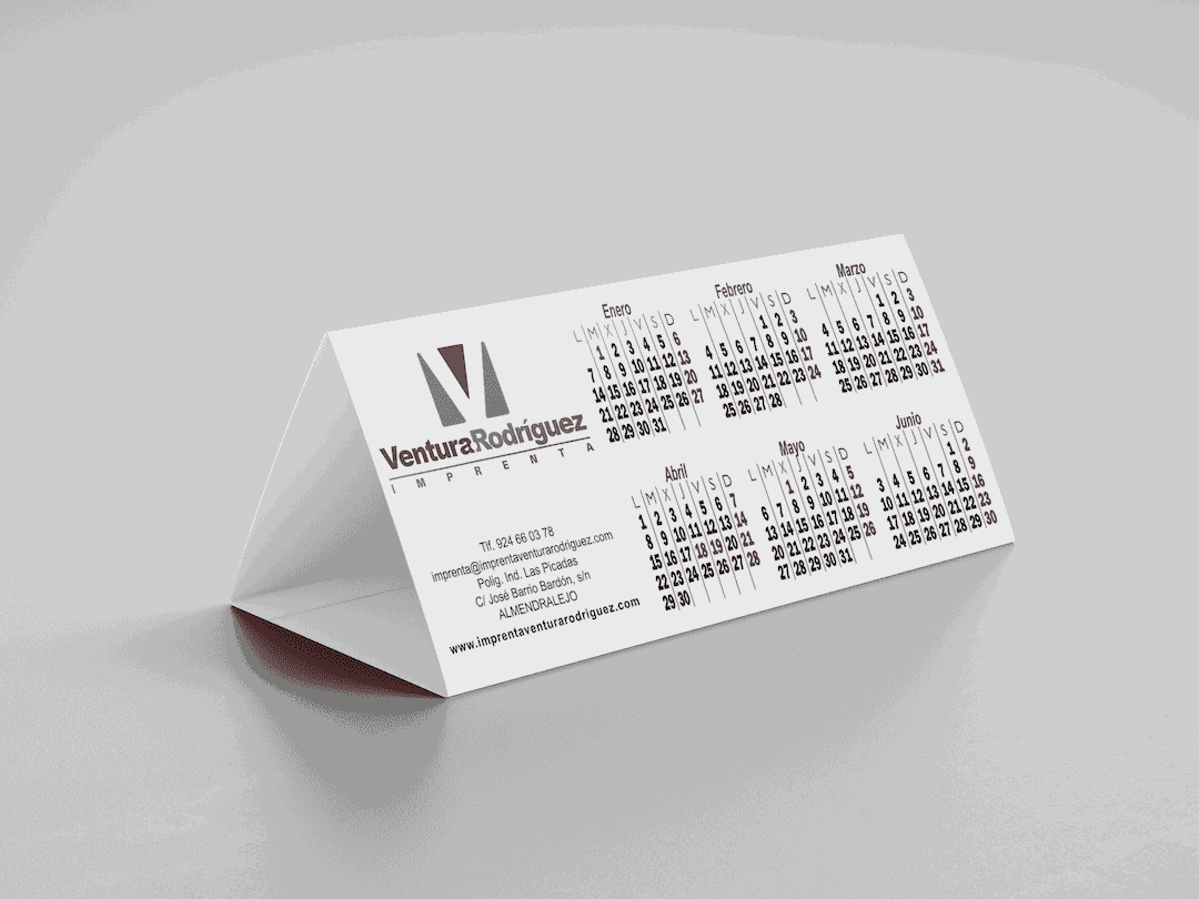 CALENDARIO-DE-MESA-TRIANGULAR